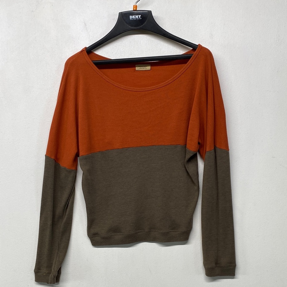 Piko 1988 Orange and Brown Long Sleeve off the shoulder sweater Sz S